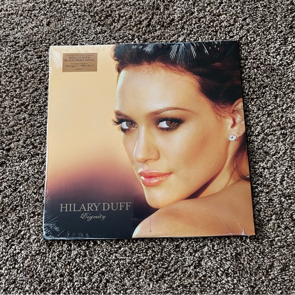NEW Hilary Duff Dignity Vinyl - Picture 2 of 5